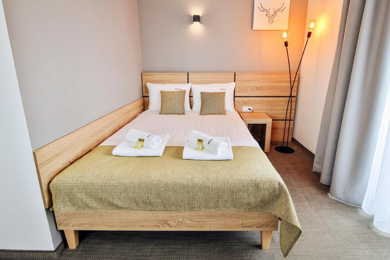 Targowa37 Uniejow Bed & Breakfast Ngoại thất bức ảnh